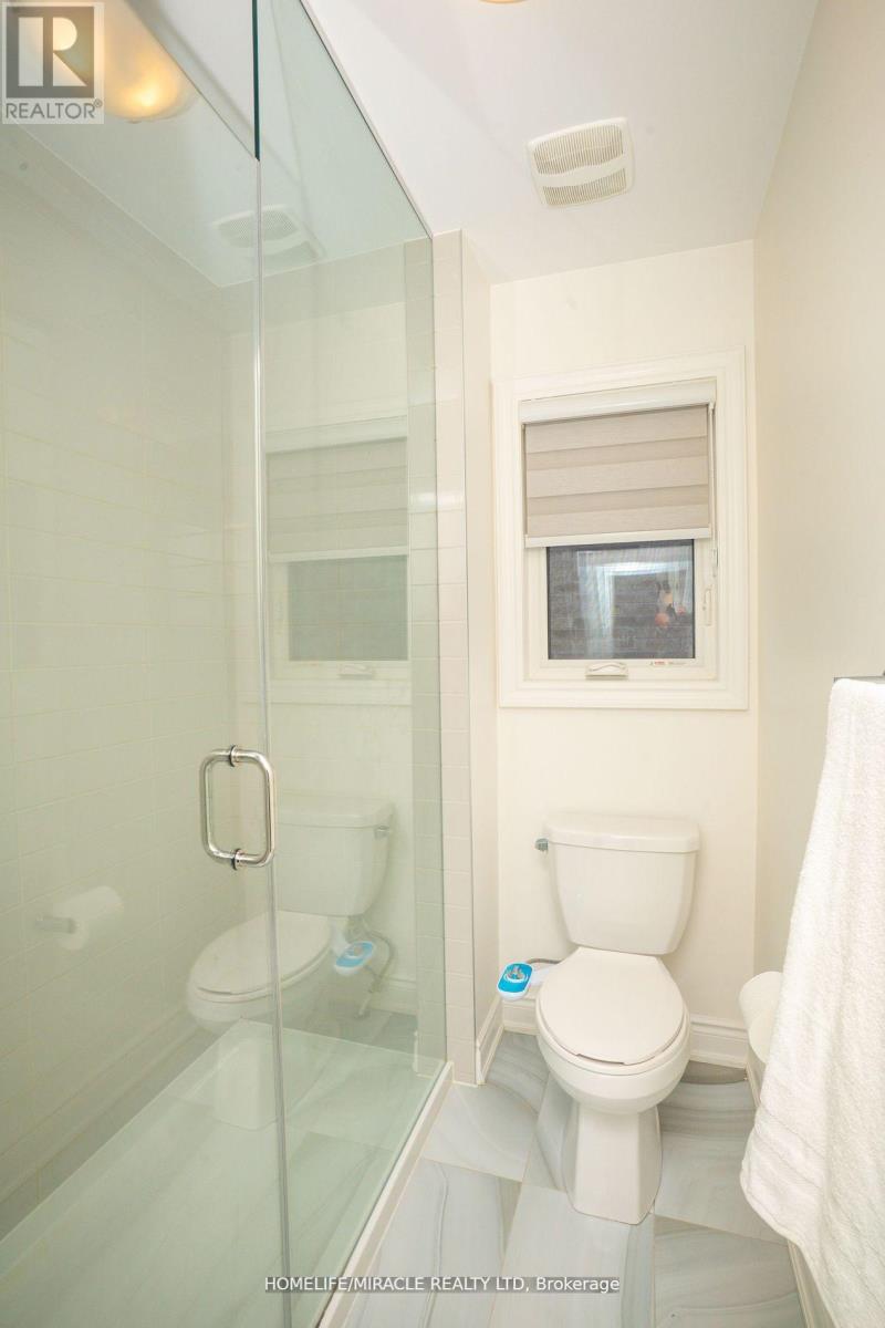 7 Kapikog Street, Brampton, Ontario  L6Y 6J6 - Photo 23 - W12210112