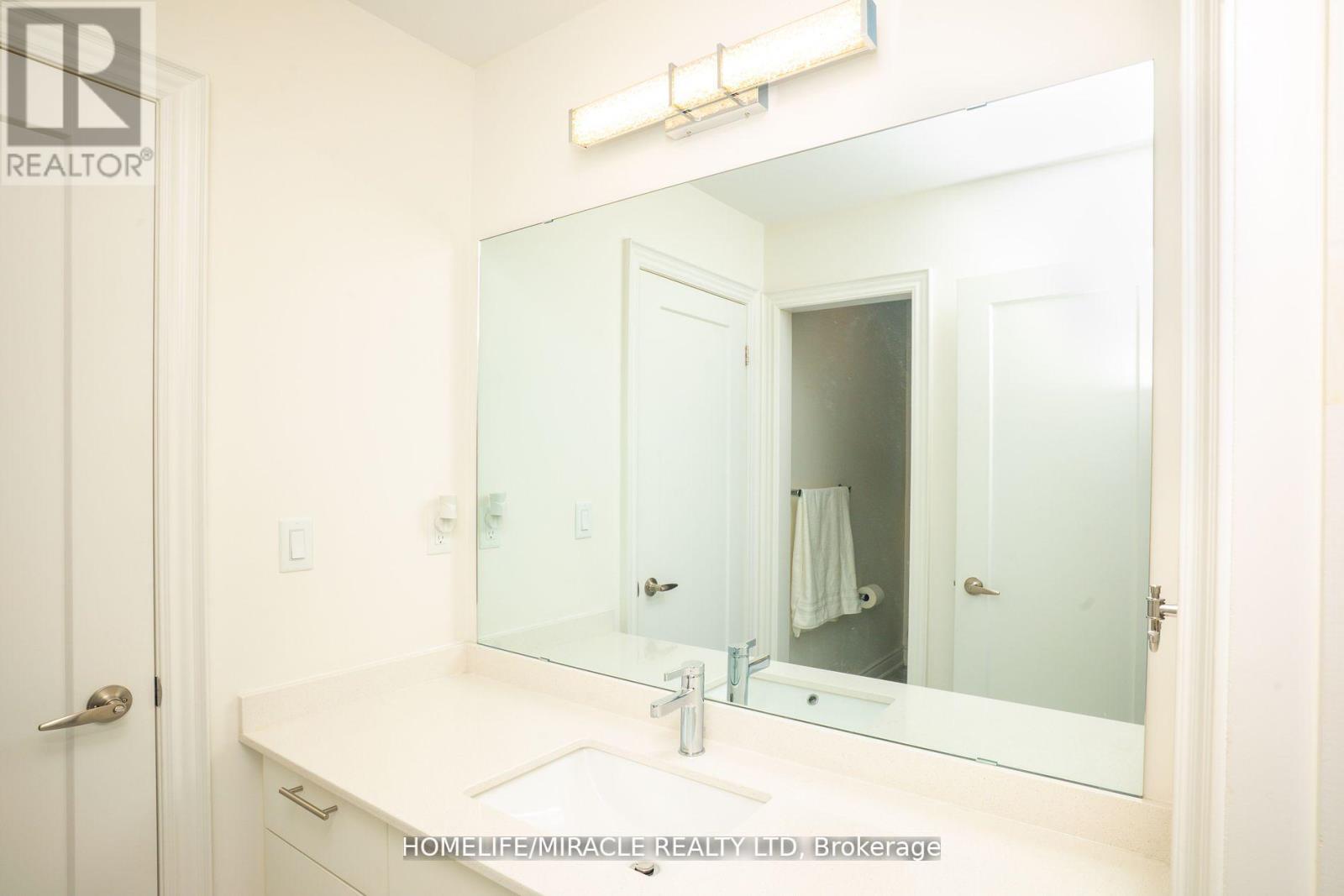 7 Kapikog Street, Brampton, Ontario  L6Y 6J6 - Photo 24 - W12210112