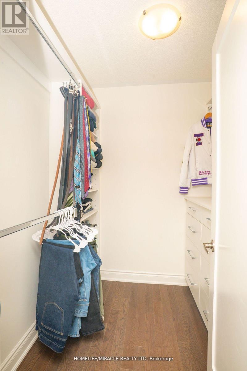 7 Kapikog Street, Brampton, Ontario  L6Y 6J6 - Photo 29 - W12210112