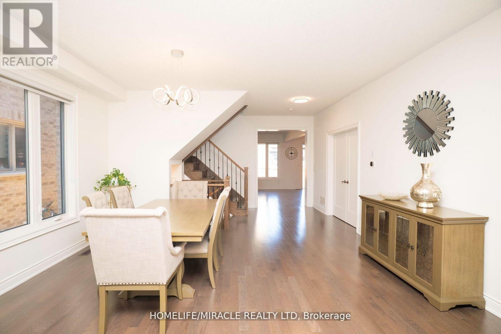 7 Kapikog Street, Brampton, Ontario  L6Y 6J6 - Photo 3 - W12210112