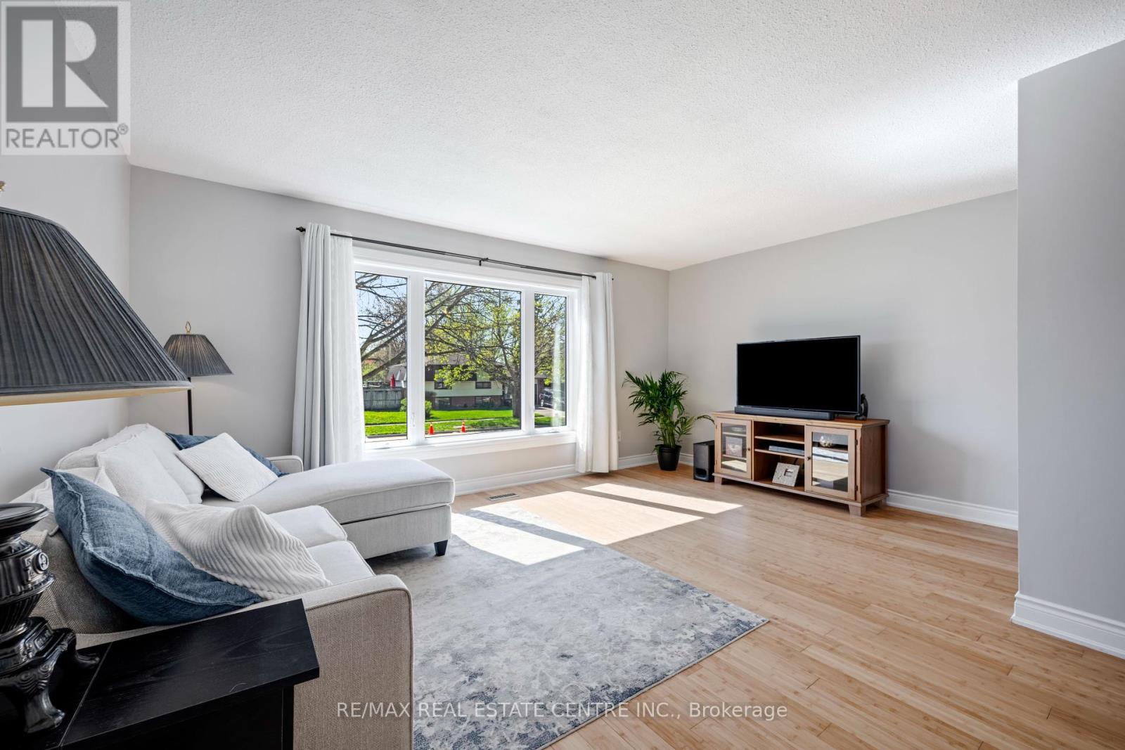 83 Highland Drive, Orangeville, Ontario  L9W 3J5 - Photo 13 - W12210124