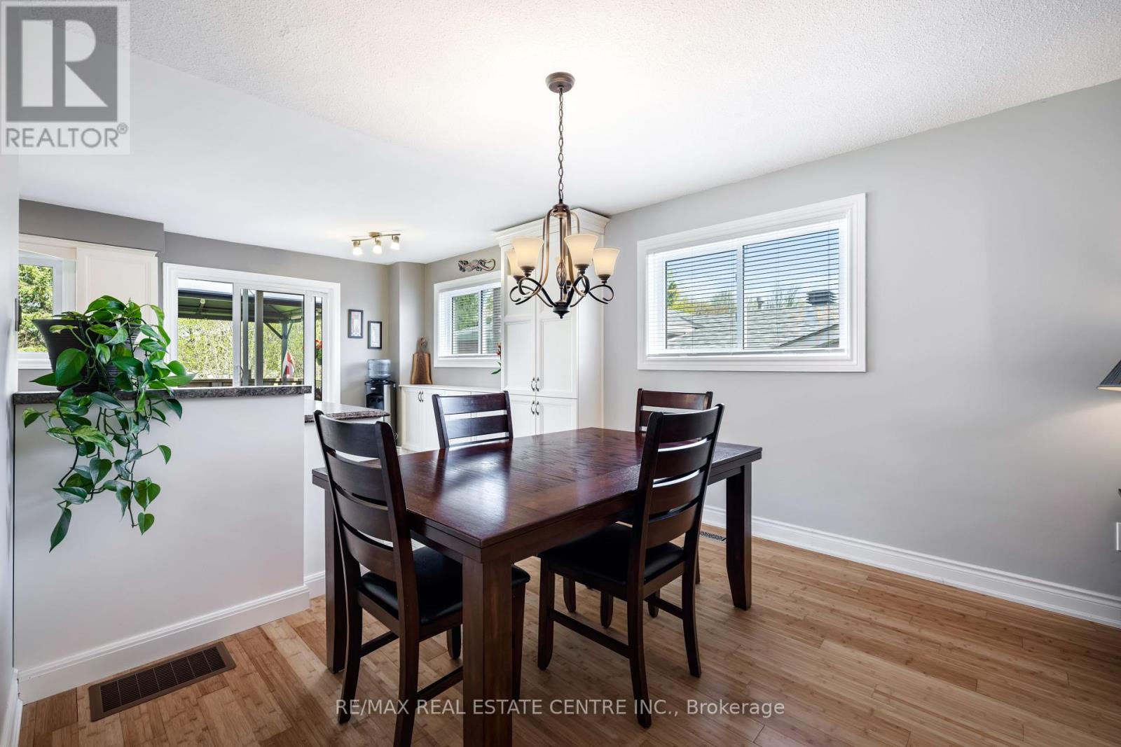 83 Highland Drive, Orangeville, Ontario  L9W 3J5 - Photo 16 - W12210124