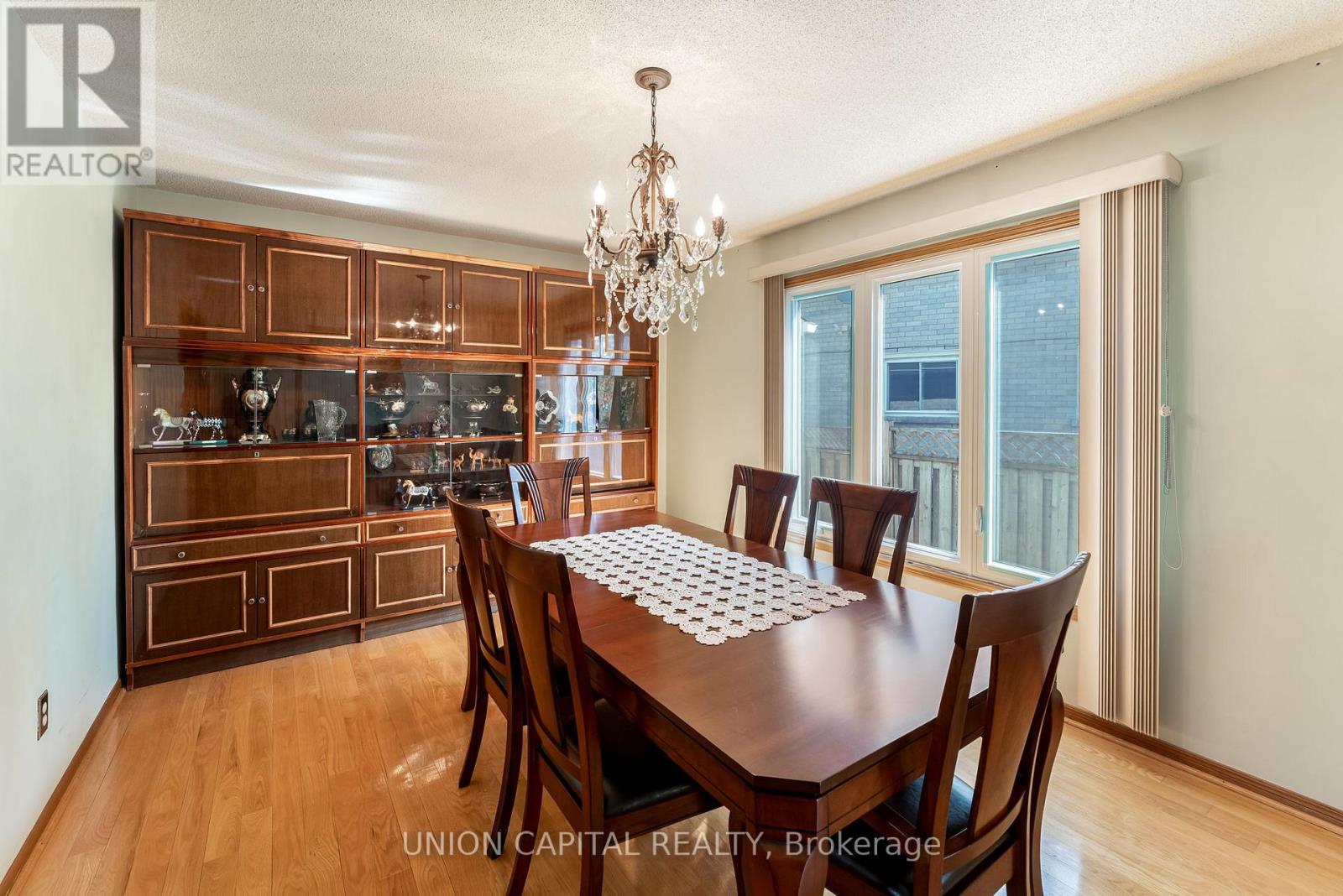 14 Rodwell Court, Brampton, Ontario  L6Y 4G7 - Photo 10 - W12200354