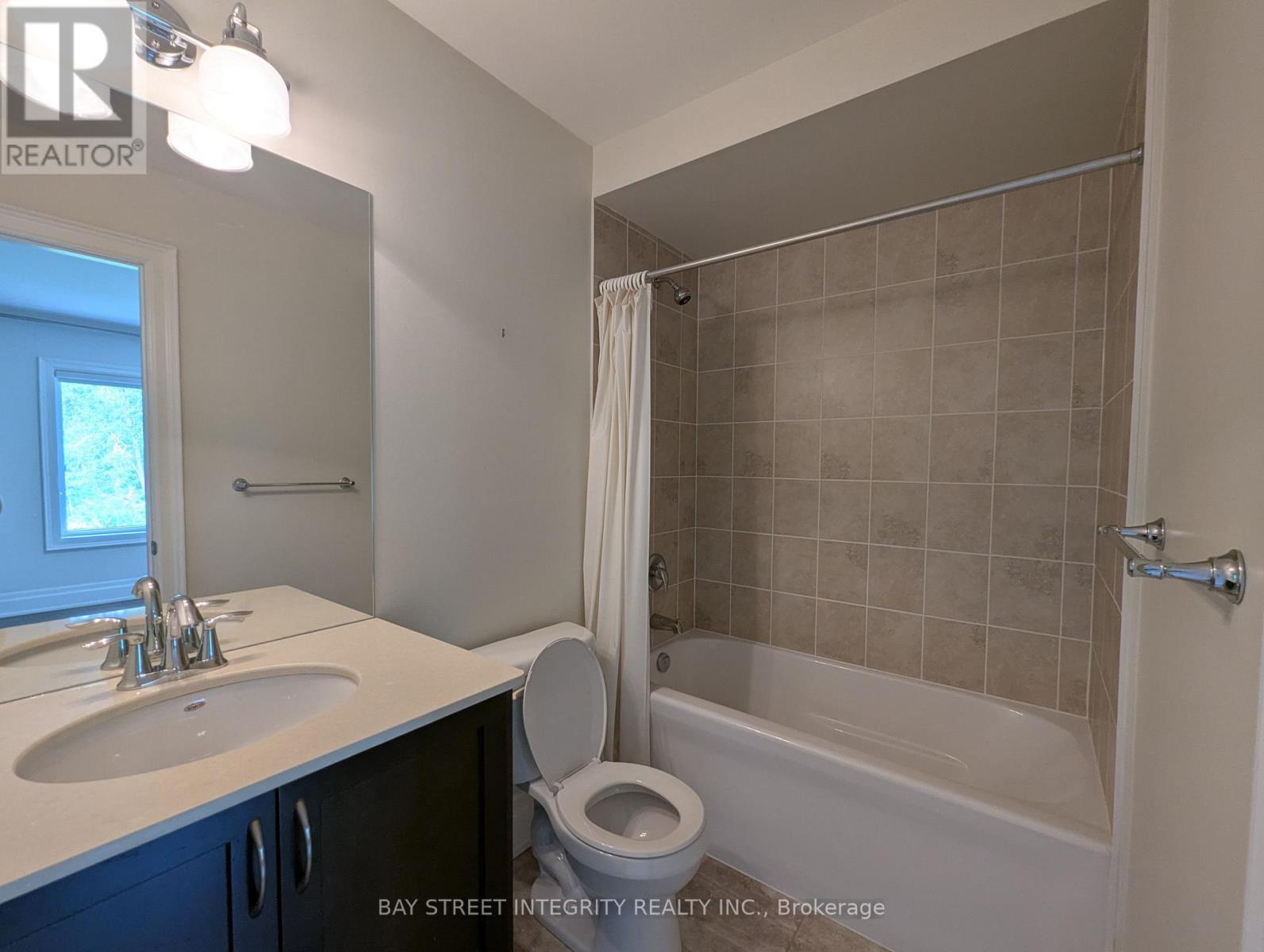 12 - 8469 Islington Avenue, Vaughan, Ontario  L4L 0G2 - Photo 25 - N12209426