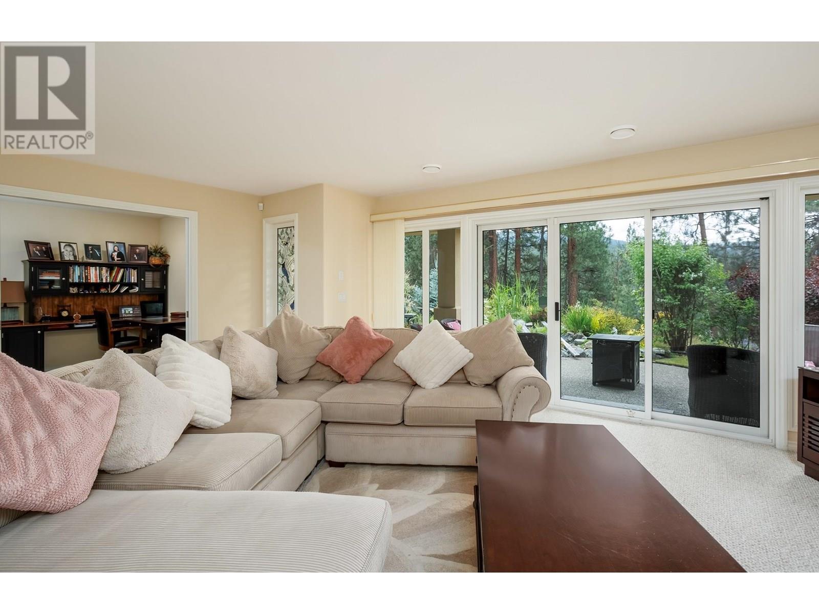 3973 Gallaghers Circle, Kelowna, British Columbia  V1W 3Z9 - Photo 30 - 10345512