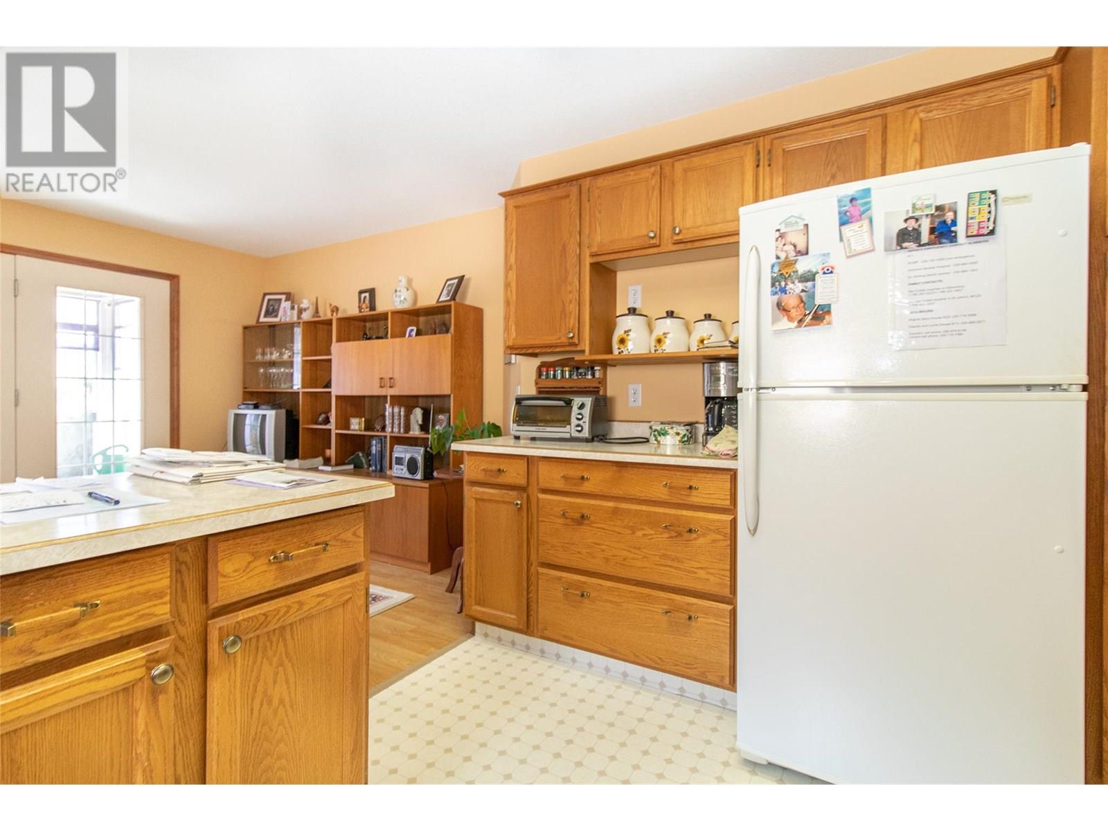 1201 Cameron Avenue Unit# 7, Kelowna, British Columbia  V1W 3R7 - Photo 8 - 10348577