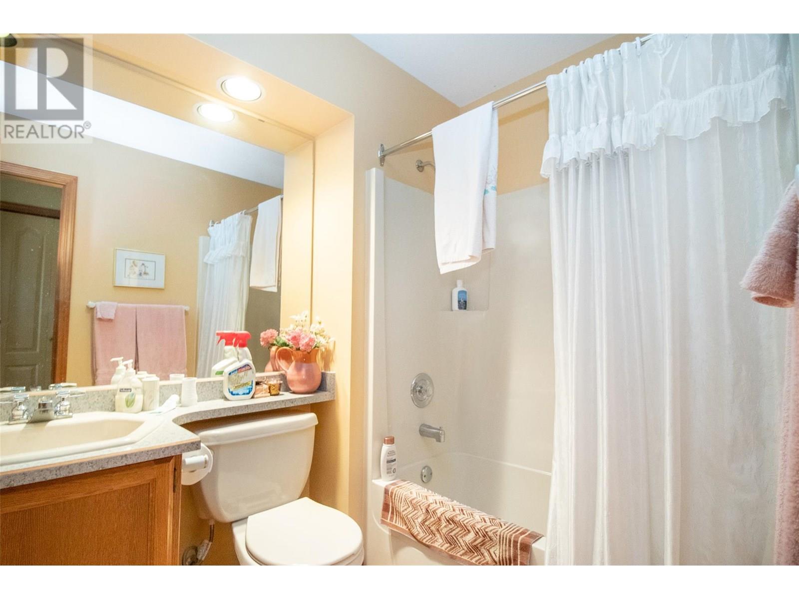 1201 Cameron Avenue Unit# 7, Kelowna, British Columbia  V1W 3R7 - Photo 12 - 10348577