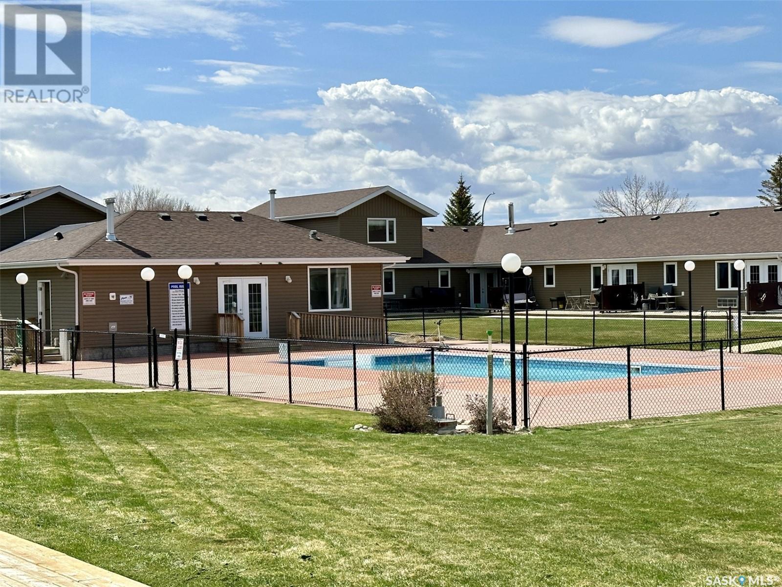 15 1250 Aaro Avenue, Elbow, Saskatchewan  S0H 1J0 - Photo 2 - SK008985