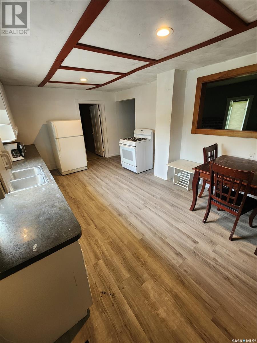 218 Clare Street, North Portal, Saskatchewan  S0C 1W0 - Photo 8 - SK008980