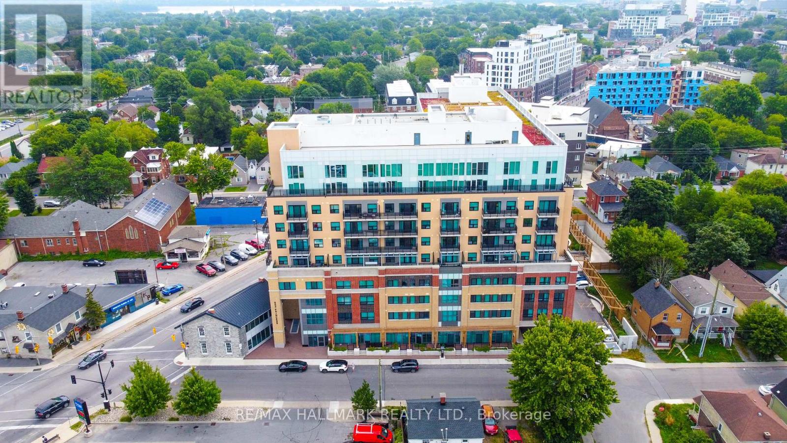 406 - 652 Princess Street, Kingston (Central City East), Ontario  K7L 1E5 - Photo 2 - X12209995