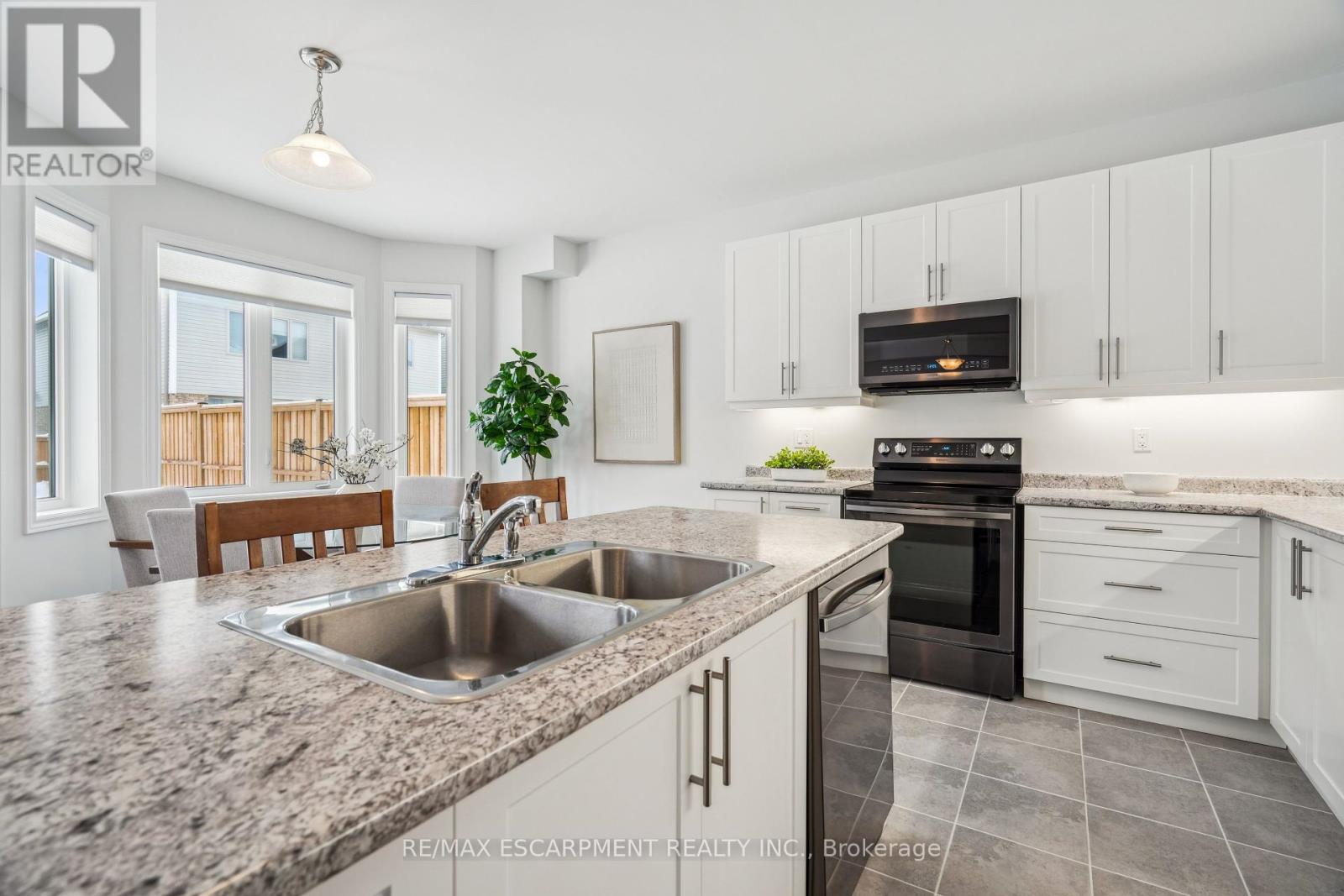 116 Pick Road, Guelph/eramosa, Ontario  N0B 2K0 - Photo 15 - X12210052