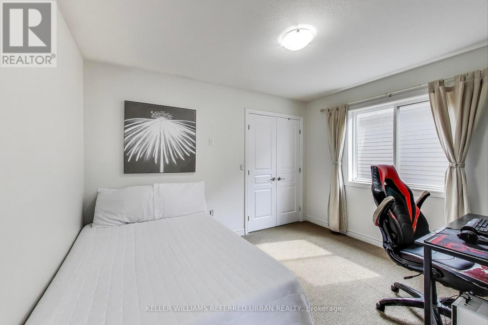 7 Grandstand Drive, Hamilton (Binbrook), Ontario  L0R 1C0 - Photo 22 - X12210082