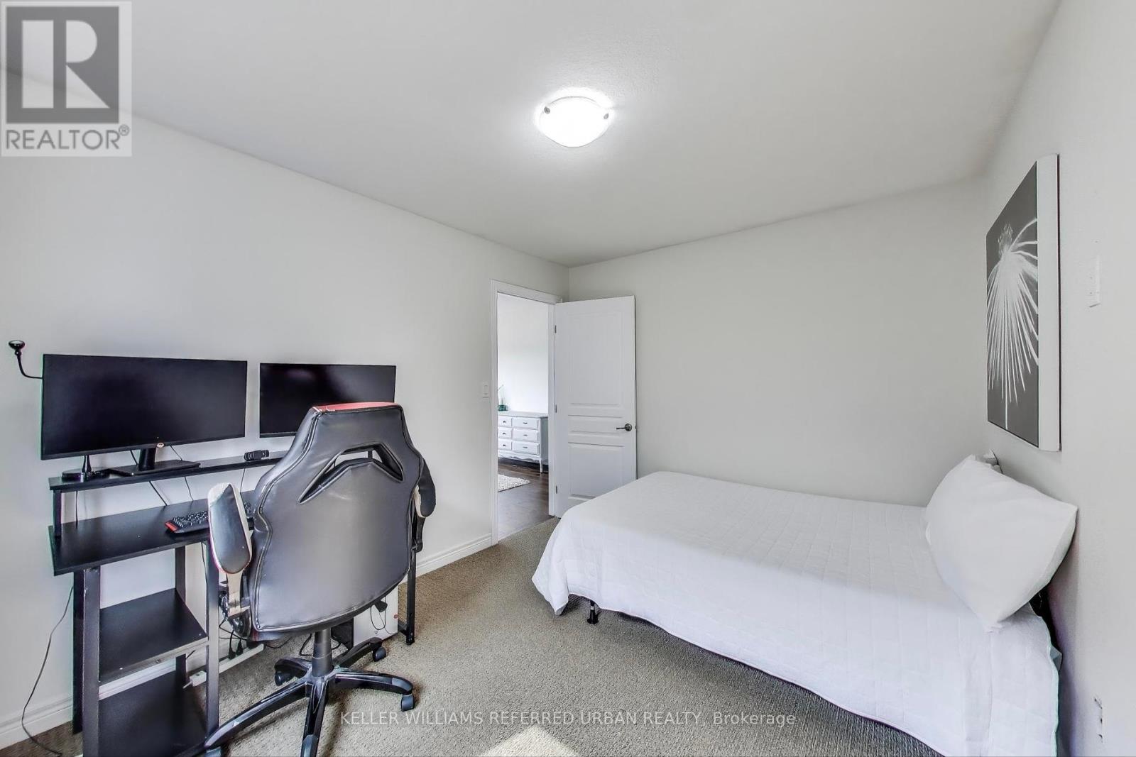 7 Grandstand Drive, Hamilton (Binbrook), Ontario  L0R 1C0 - Photo 23 - X12210082