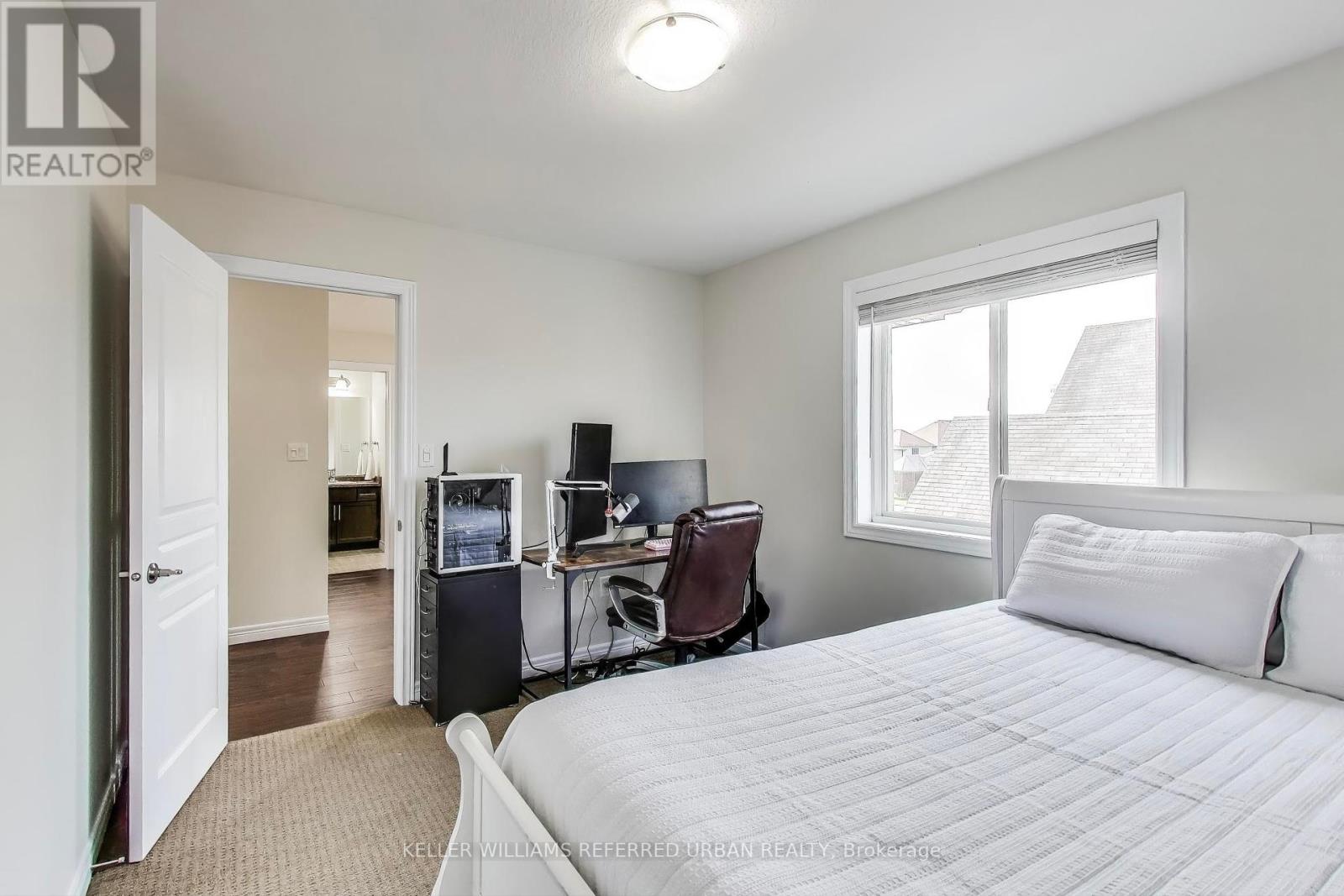 7 Grandstand Drive, Hamilton (Binbrook), Ontario  L0R 1C0 - Photo 25 - X12210082
