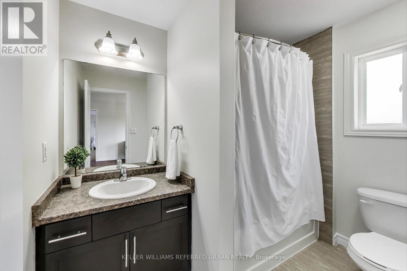 7 Grandstand Drive, Hamilton (Binbrook), Ontario  L0R 1C0 - Photo 26 - X12210082