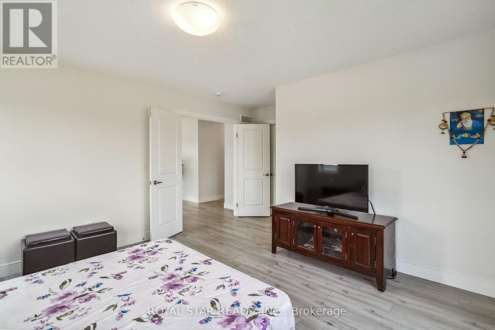 2 Statham Street, Strathroy-Caradoc (Se), Ontario  N7G 0H2 - Photo 28 - X12210159