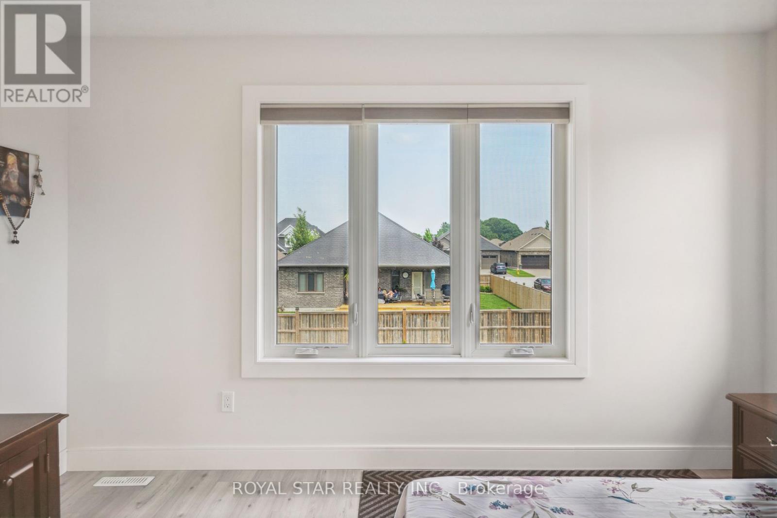 2 Statham Street, Strathroy-Caradoc (Se), Ontario  N7G 0H2 - Photo 29 - X12210159