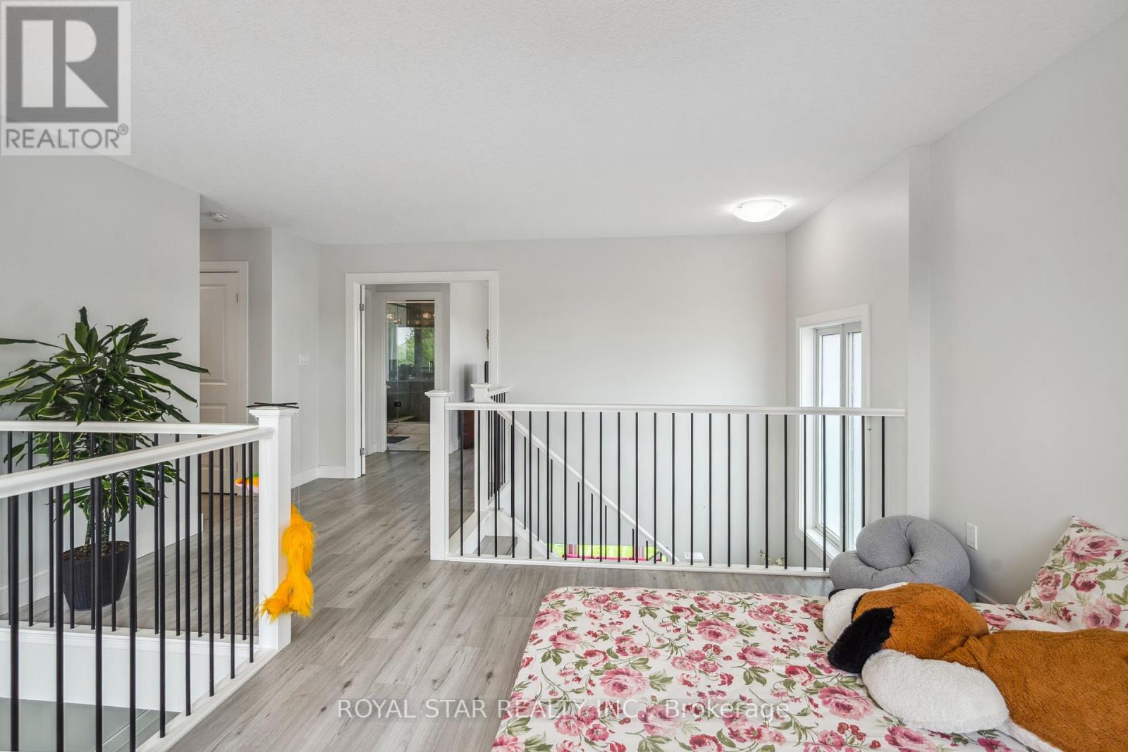2 Statham Street, Strathroy-Caradoc (Se), Ontario  N7G 0H2 - Photo 34 - X12210159