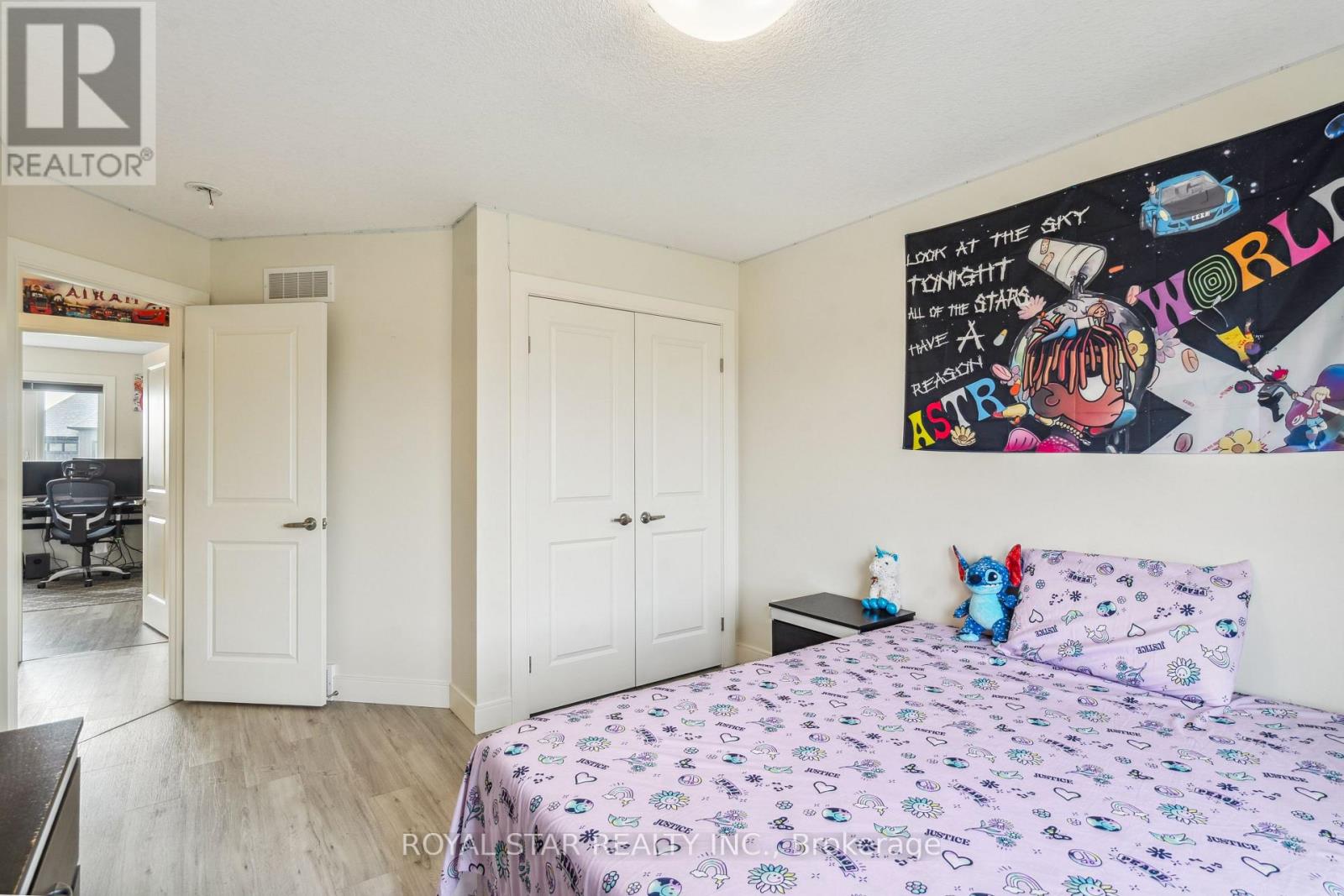 2 Statham Street, Strathroy-Caradoc (Se), Ontario  N7G 0H2 - Photo 36 - X12210159