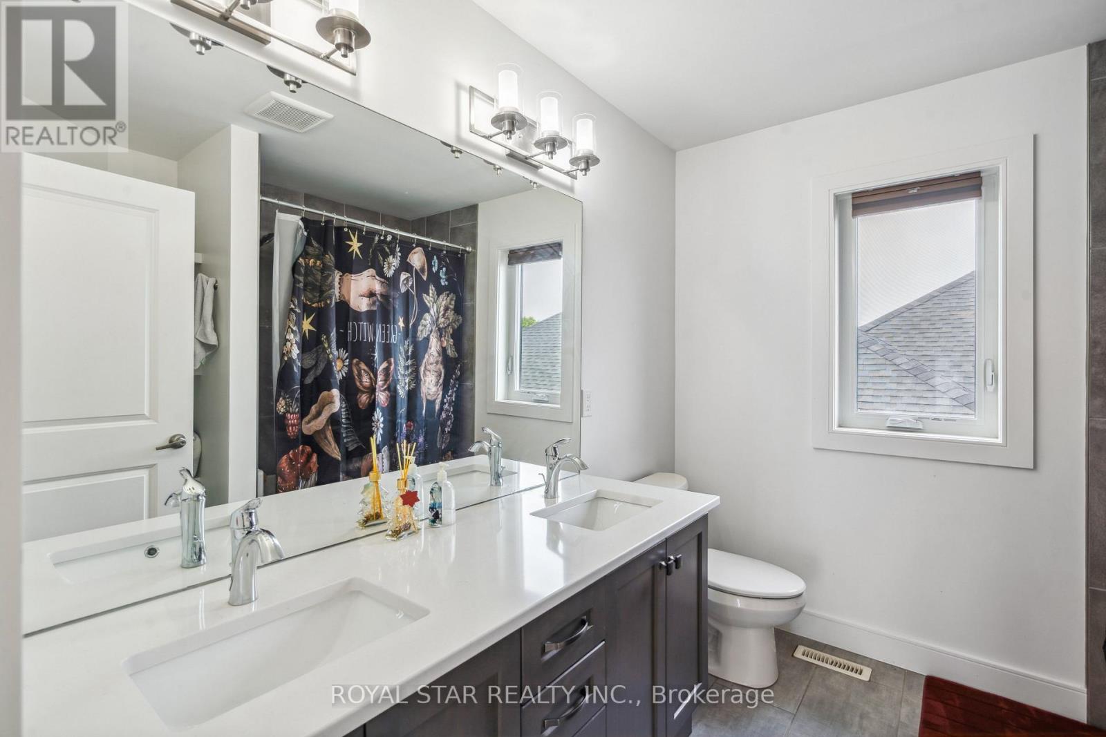 2 Statham Street, Strathroy-Caradoc (Se), Ontario  N7G 0H2 - Photo 39 - X12210159