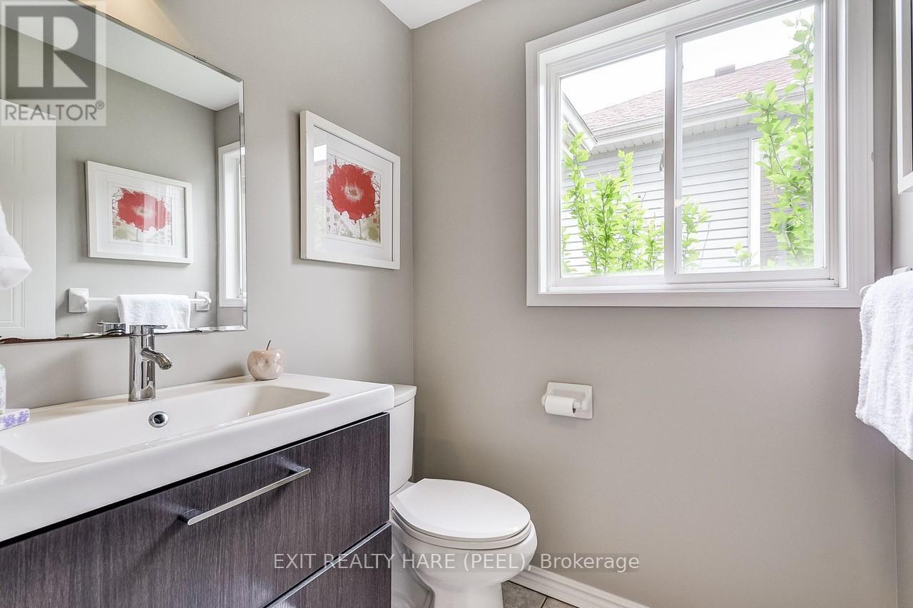24 O' Connor Lane, Guelph (Grange Road), Ontario  N1E 7G5 - Photo 5 - X12210161