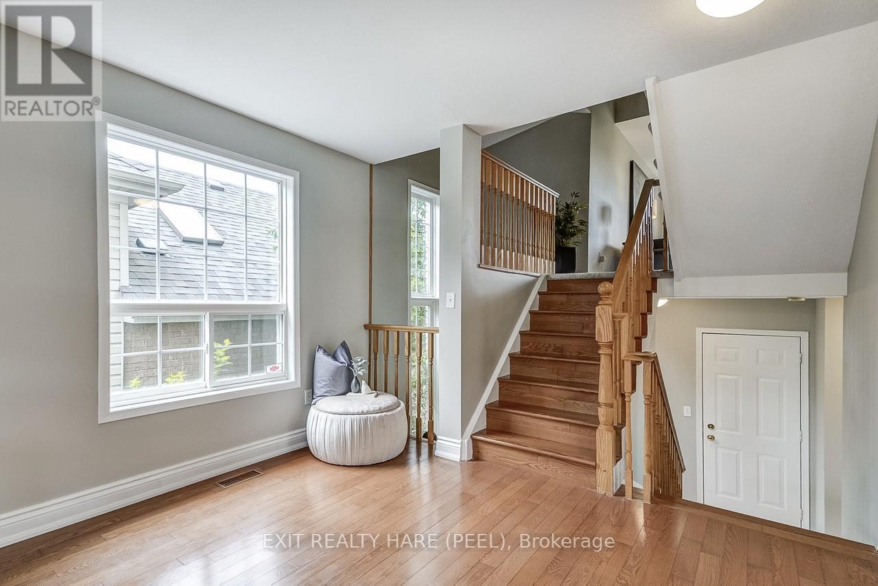 24 O' Connor Lane, Guelph (Grange Road), Ontario  N1E 7G5 - Photo 6 - X12210161