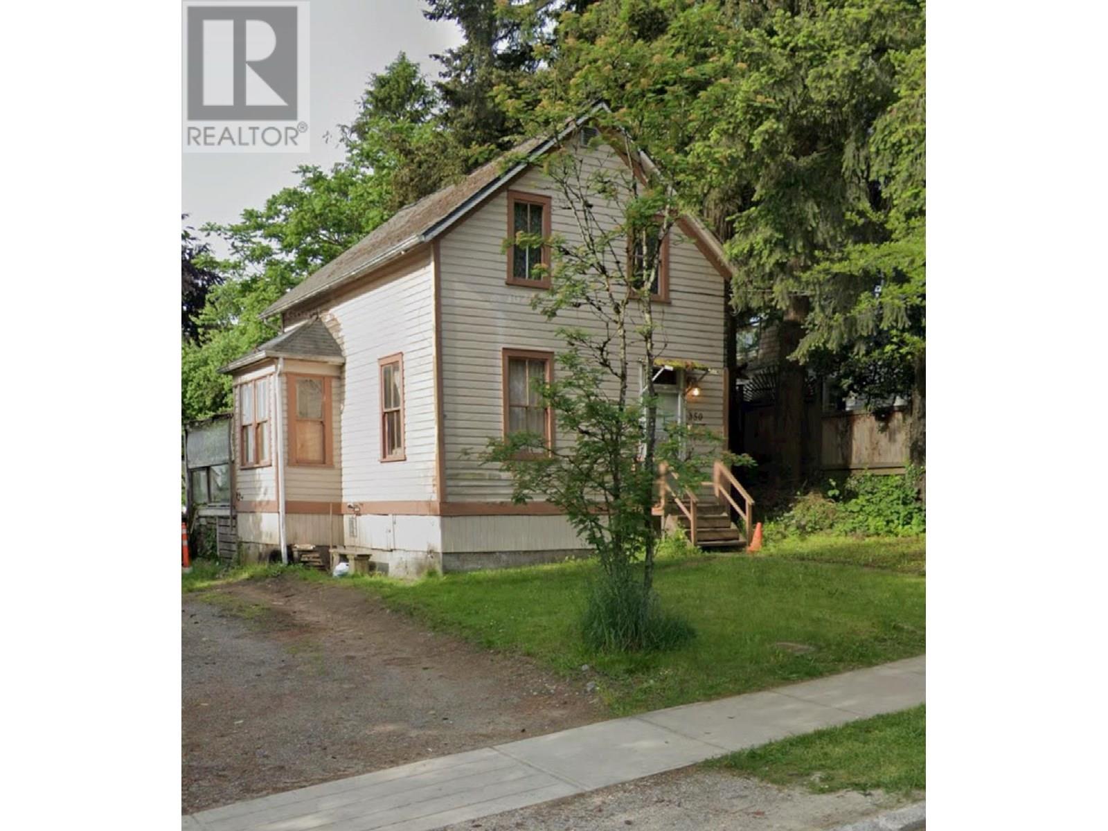 350 Keary Street, New Westminster, British Columbia  V3L 3L3 - Photo 1 - R3012511