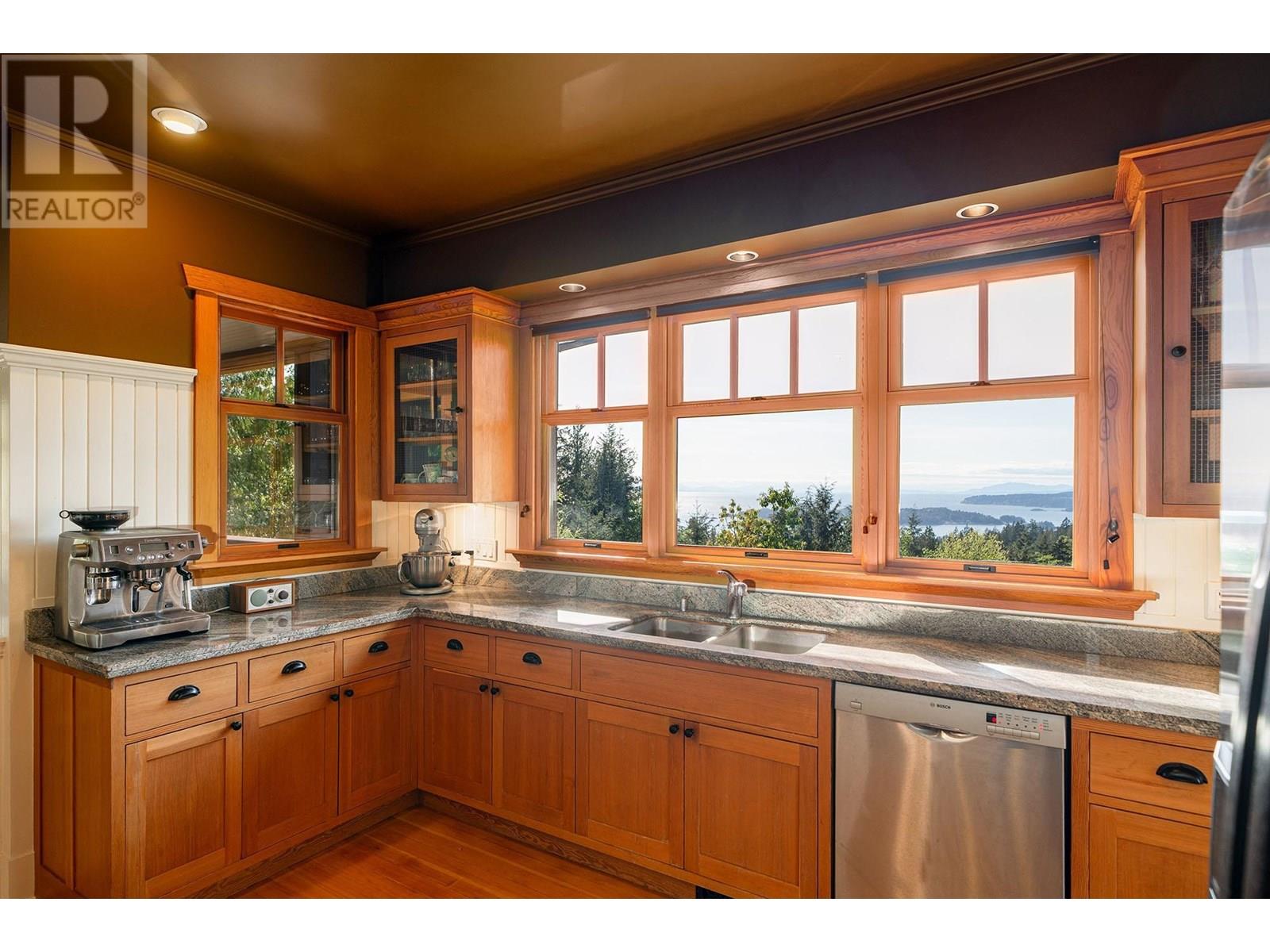 1335 Adams Road, Bowen Island, British Columbia  V0N 1G2 - Photo 10 - R3013598