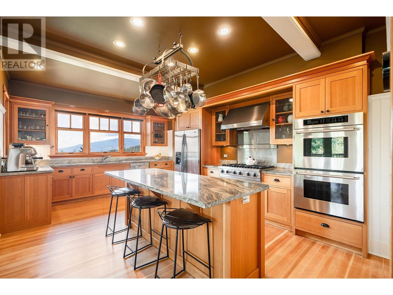 1335 Adams Road, Bowen Island, British Columbia  V0N 1G2 - Photo 11 - R3013598