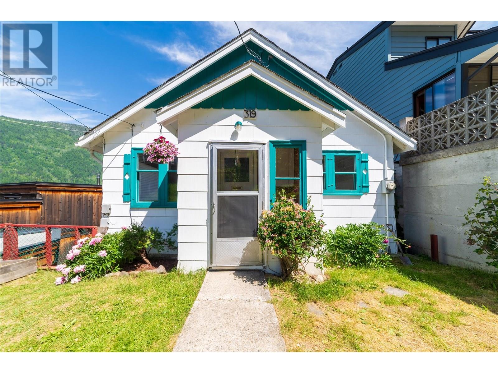 319 High Street, Nelson, British Columbia  V1L 3Z9 - Photo 2 - 10348938