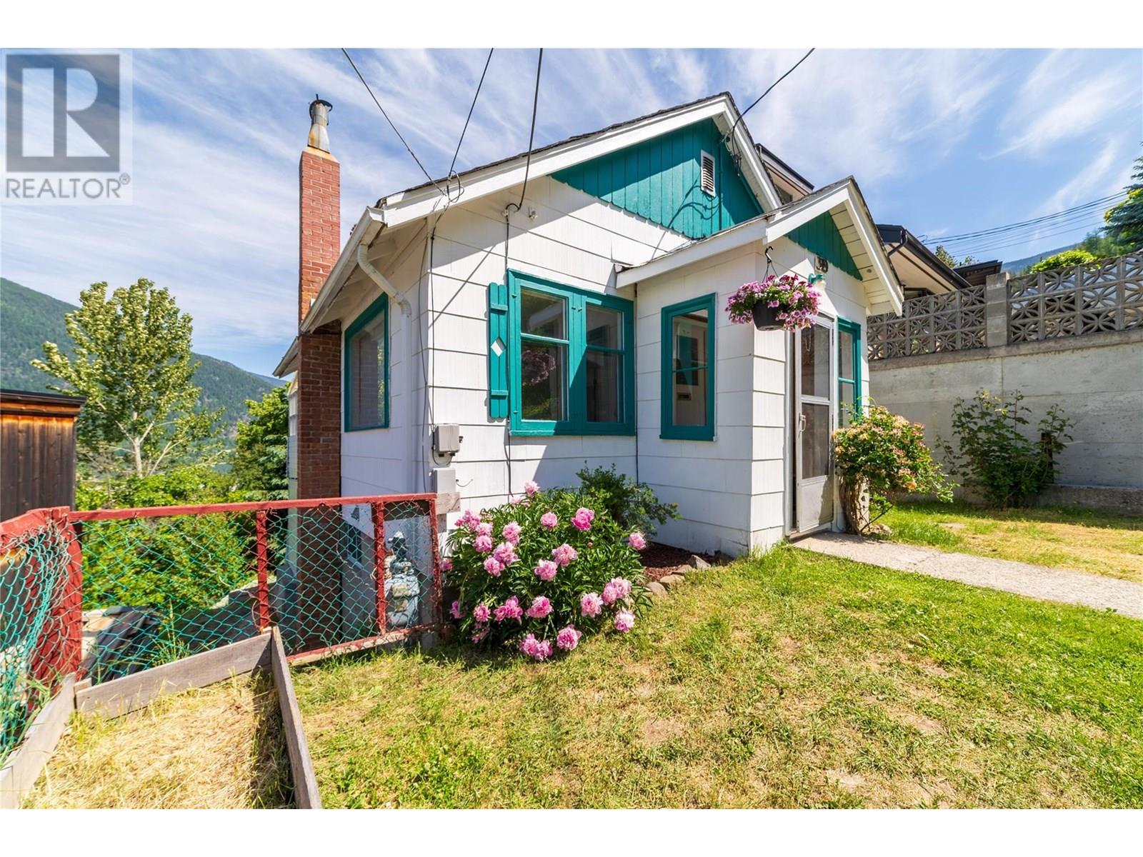 319 High Street, Nelson, British Columbia