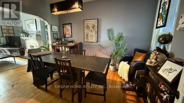 364 Harbord Street, Toronto, Ontario  M6G 1H7 - Photo 14 - C12197310