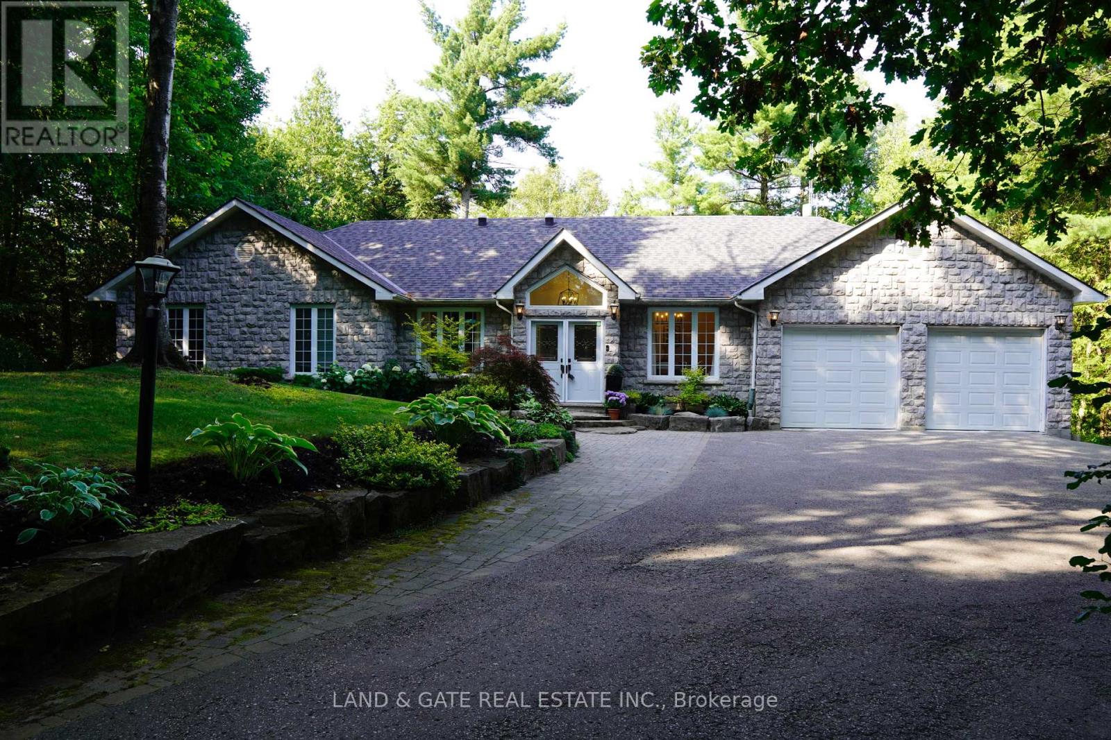 9015 Mosport Road, Clarington, Ontario  L0B 1M0 - Photo 1 - E12091001