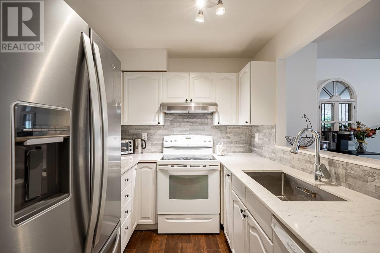 223 6707 Southpoint Drive, Burnaby, British Columbia  V3N 4V8 - Photo 12 - R3010858