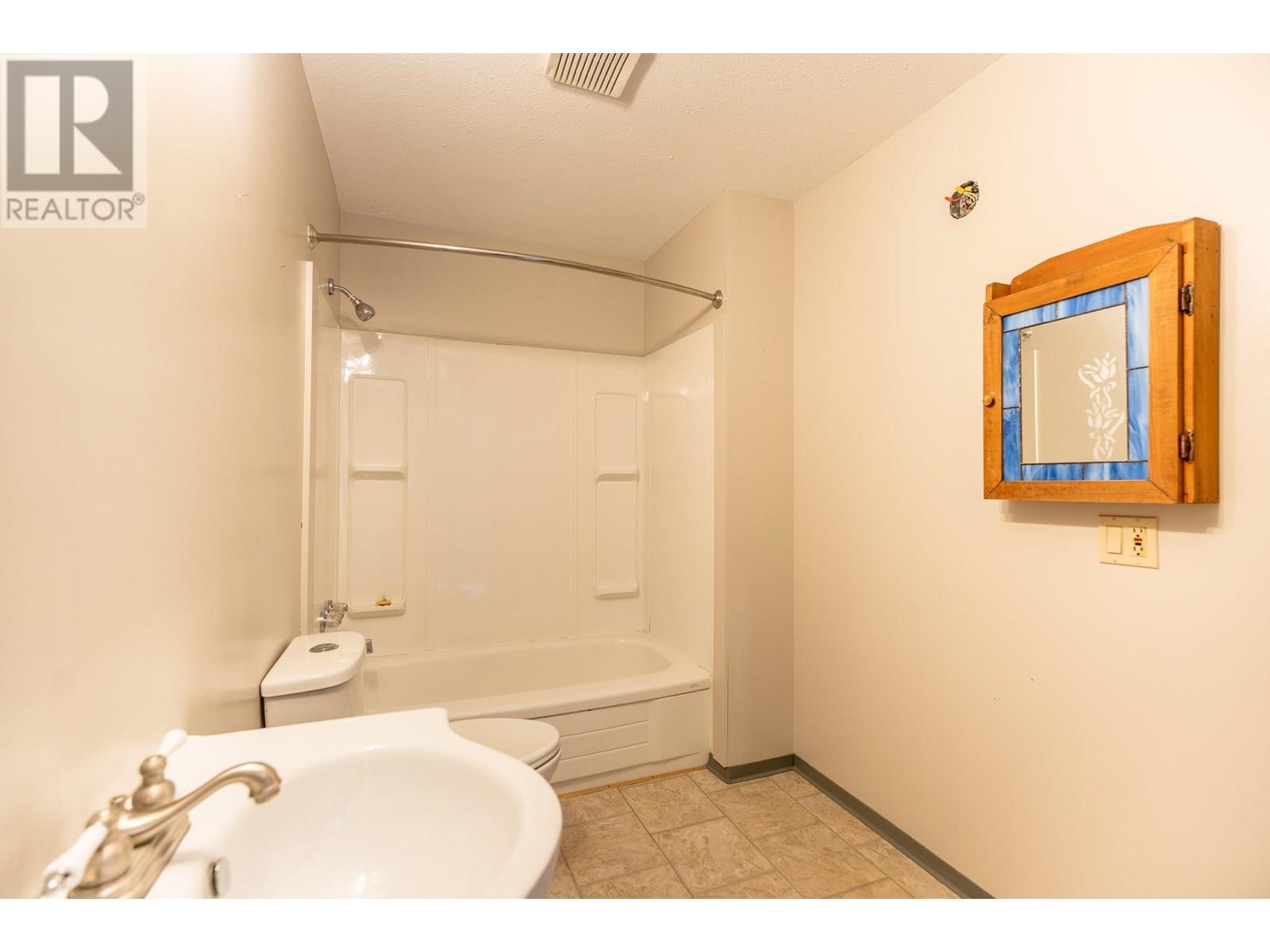 4254 Yellowhead Highway S, Barriere, British Columbia  V0E 1E0 - Photo 32 - 10349864