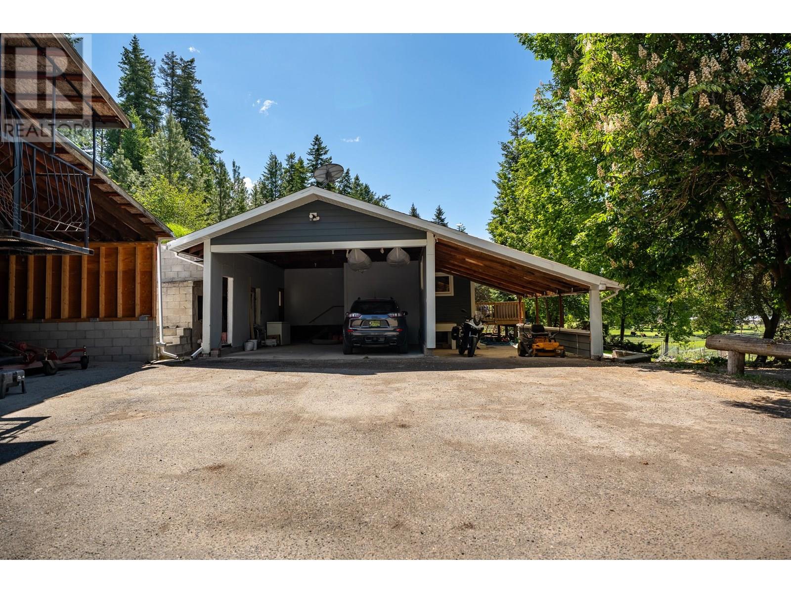 4254 Yellowhead Highway S, Barriere, British Columbia  V0E 1E0 - Photo 40 - 10349864