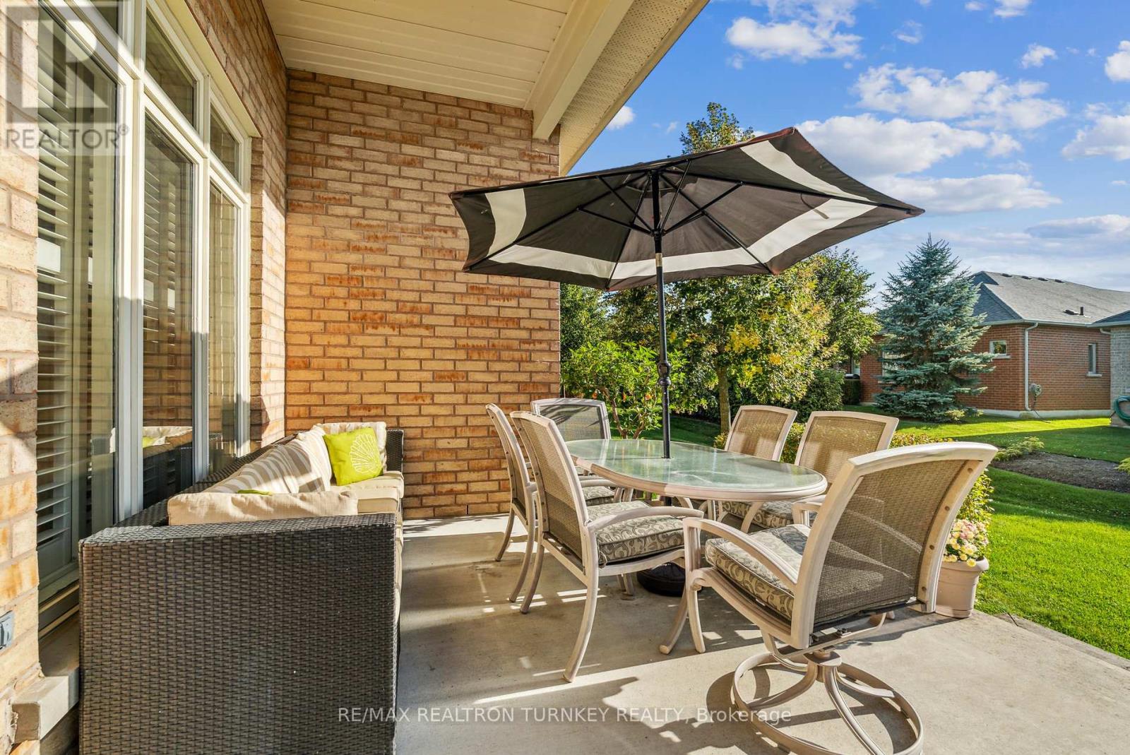 2 Suggs Lane, Whitchurch-Stouffville (Ballantrae), Ontario  L4A 0K6 - Photo 28 - N12102730