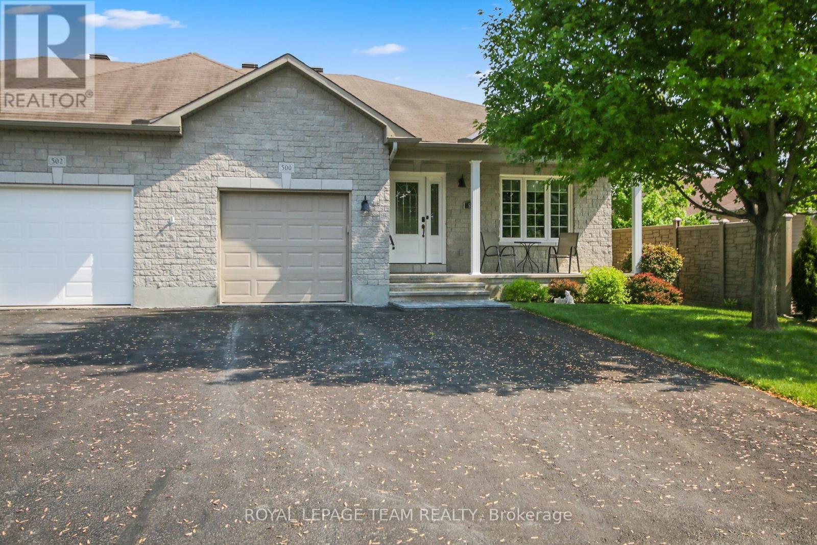 500 Kilburn Street, Mississippi Mills, Ontario  K0A 1A0 - Photo 3 - X12209860