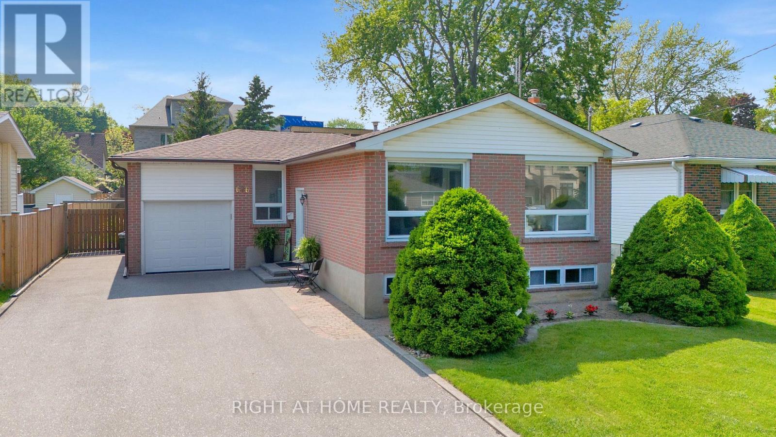696 VICTORY DRIVE, Pickering, Ontario