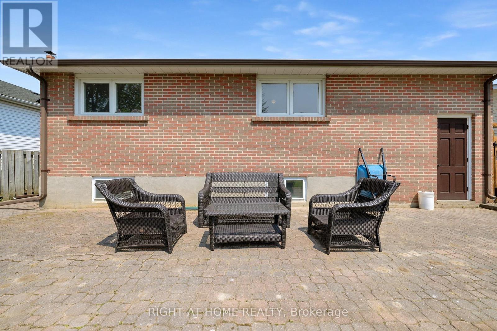 696 Victory Drive, Pickering, Ontario  L1W 2S2 - Photo 29 - E12210414