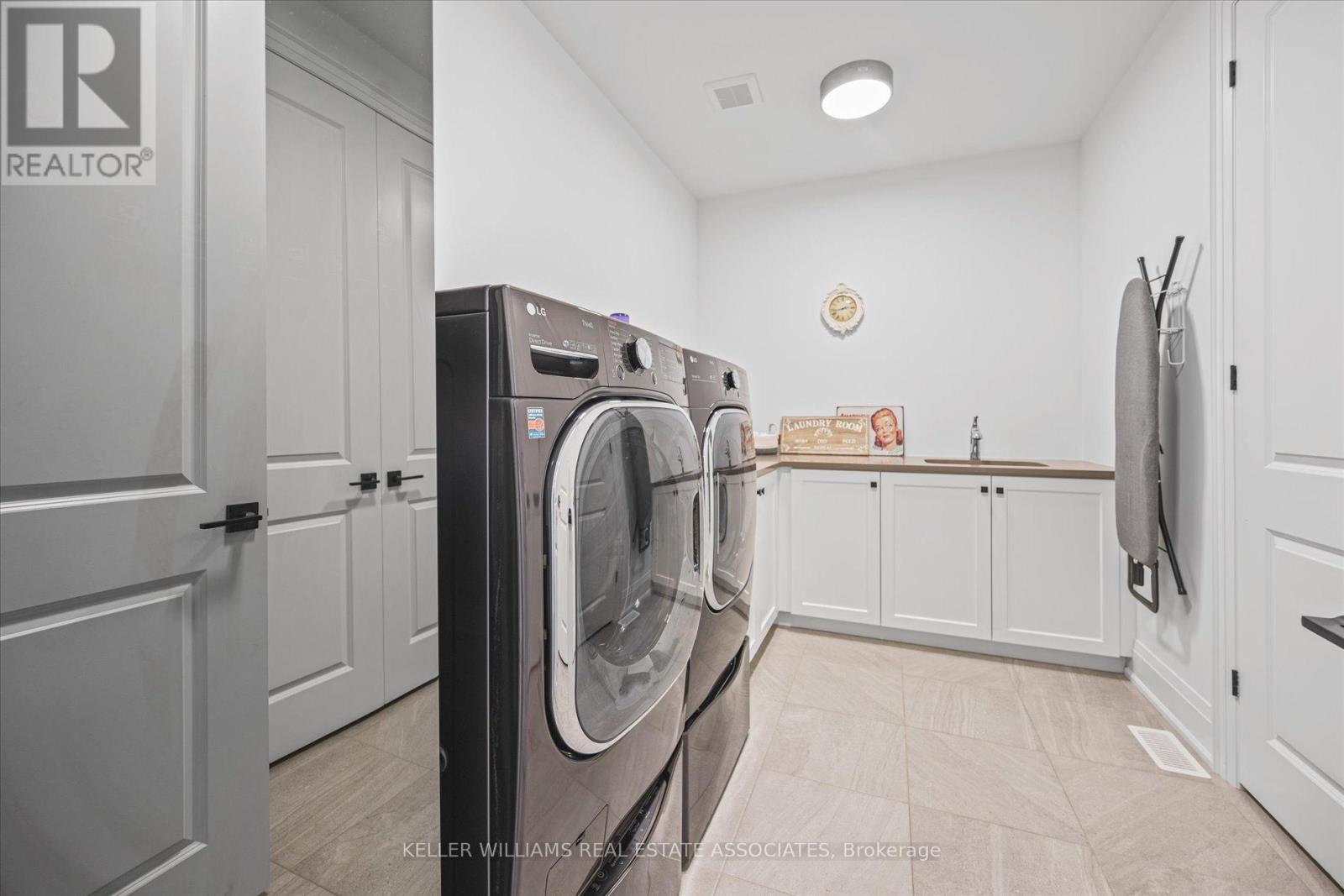 3313 George Savage Avenue, Oakville, Ontario  L6M 5K5 - Photo 40 - W12146967