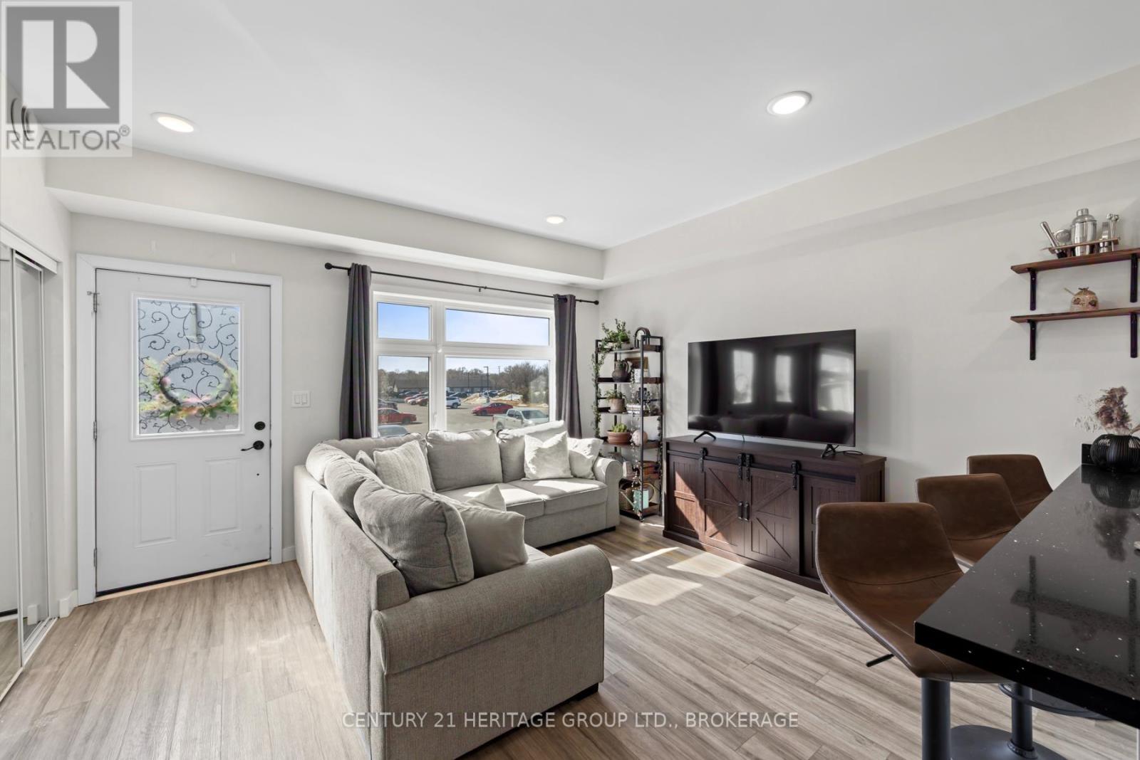 203 - 809 Development Drive, Kingston (South Of Taylor-Kidd Blvd), Ontario  K7M 0J4 - Photo 12 - X12210411