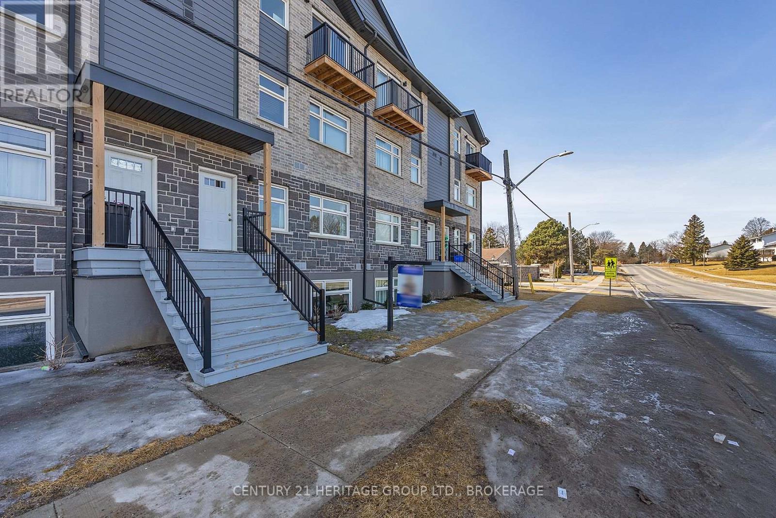 203 - 809 Development Drive, Kingston (South Of Taylor-Kidd Blvd), Ontario  K7M 0J4 - Photo 9 - X12210411