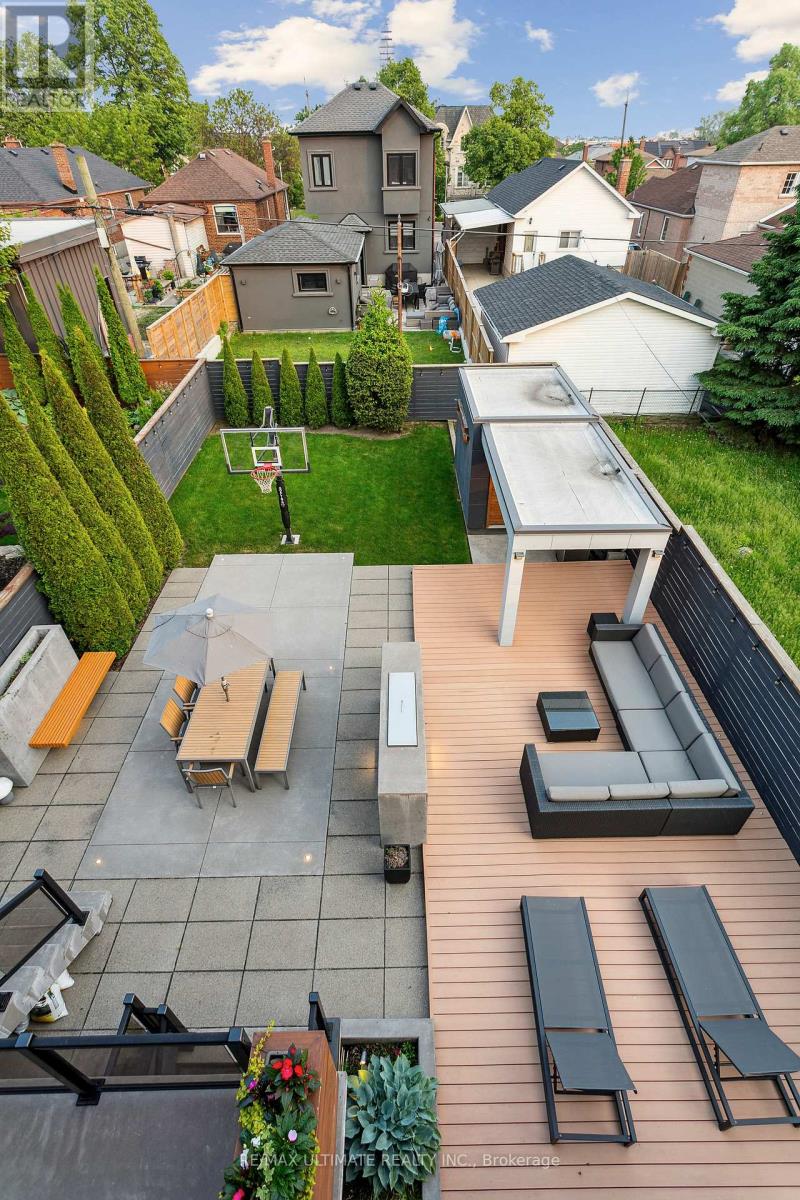 1139 Glengrove Avenue W, Toronto, Ontario  M6B 2K5 - Photo 27 - W12209922