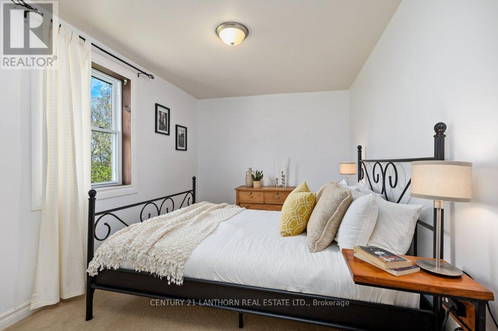986 Black Road, Prince Edward County, Ontario  K0K 1W0 - Photo 30 - X12210301