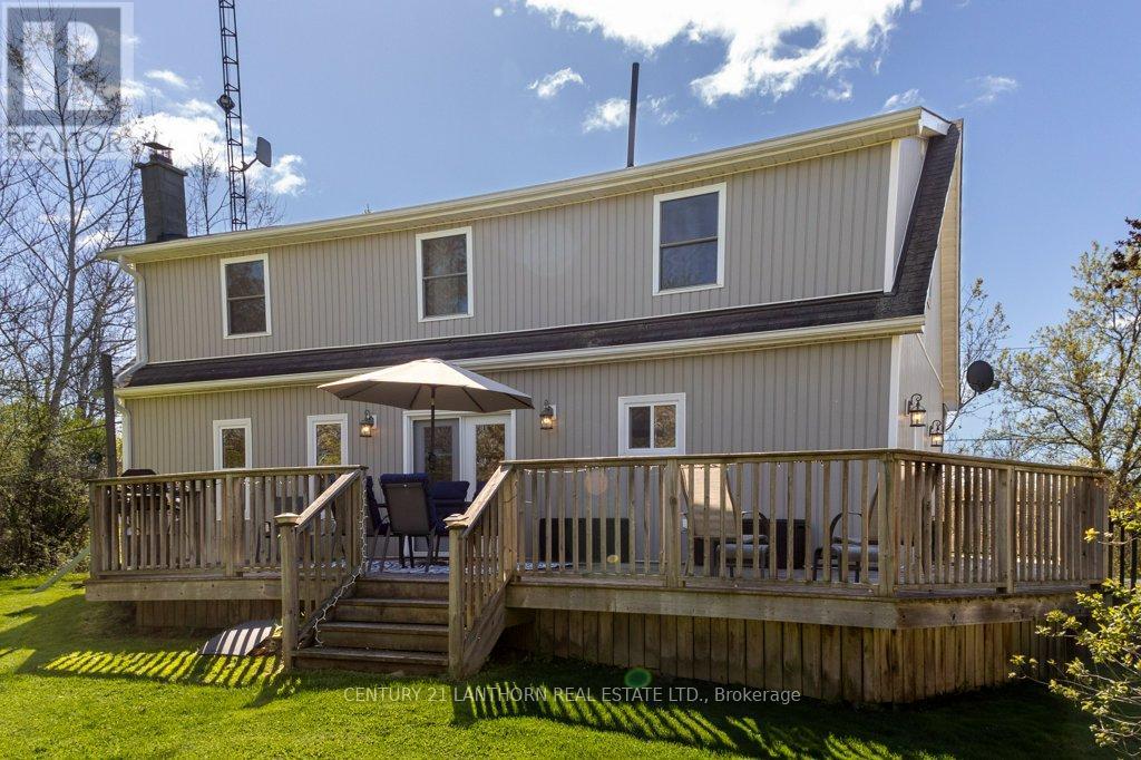 986 Black Road, Prince Edward County, Ontario  K0K 1W0 - Photo 36 - X12210301