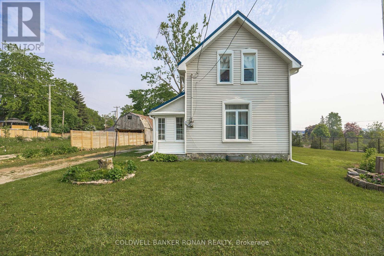 215 FIRST AVENUE W, Shelburne, Ontario