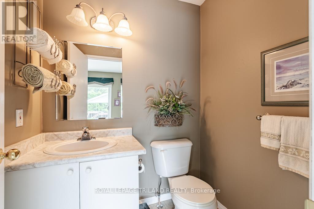 235 Union Street, Central Elgin, Ontario  N0L 1B0 - Photo 17 - X12210342