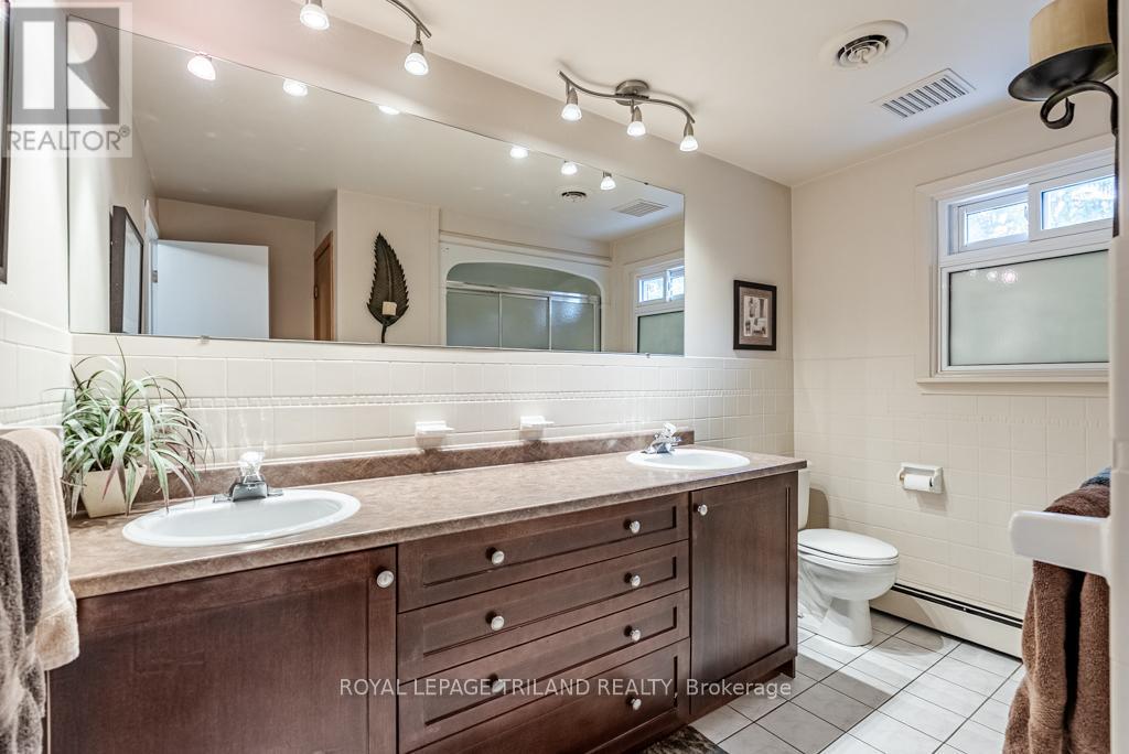 235 Union Street, Central Elgin, Ontario  N0L 1B0 - Photo 23 - X12210342