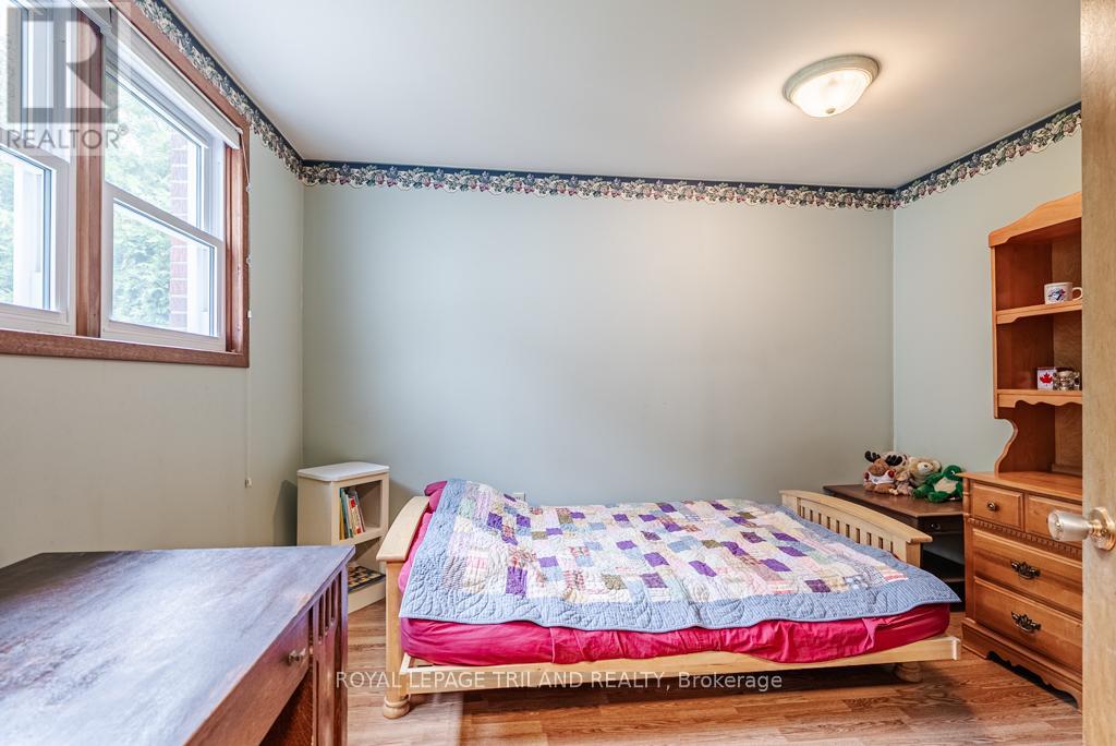 235 Union Street, Central Elgin, Ontario  N0L 1B0 - Photo 26 - X12210342